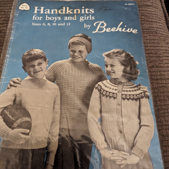 3/$30. Beehive vintage knitting Patterns for boys and Girls. - Picture 8 of 10